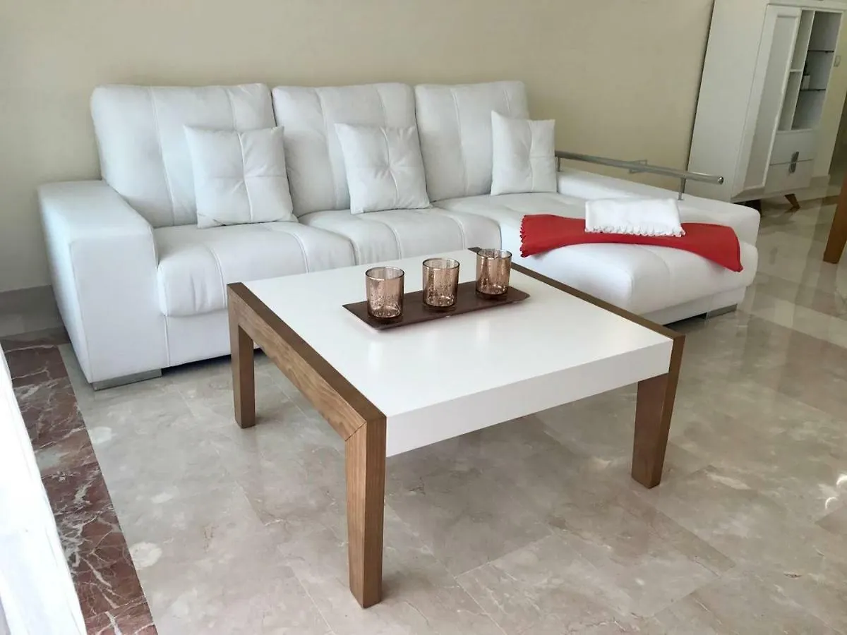 Beautiful Apartment In Costa Del Sol,500M From Sea Estepona 0*,  España